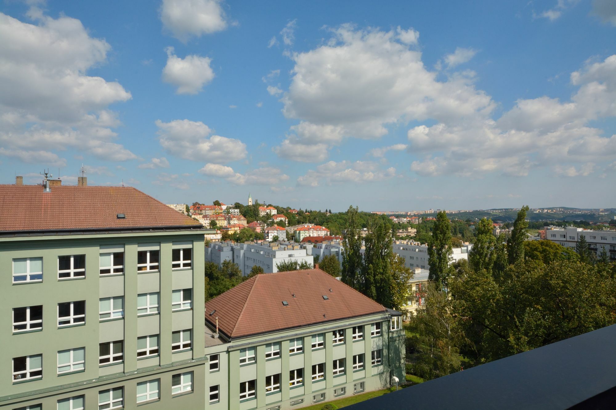 Downtown Suites Belohorska Прага Экстерьер фото